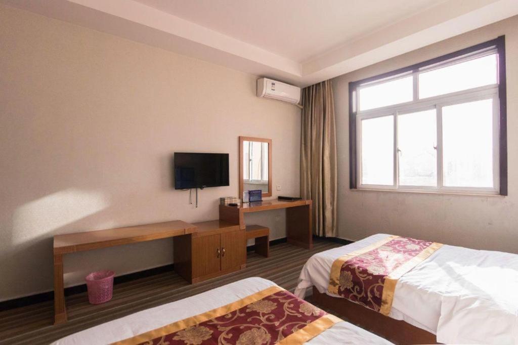 169 Business Hotel 3*