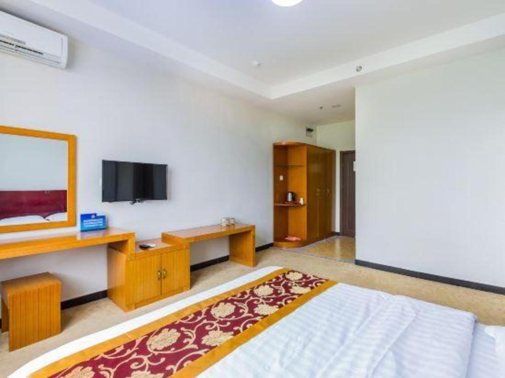 169 Business Hotel